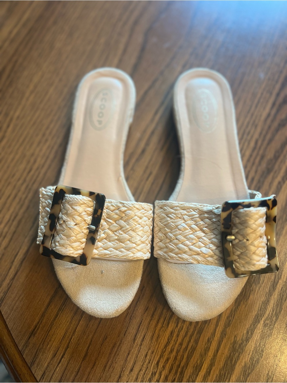Women’s Scoop Raffia Slide Sandals with Decorative Buckle